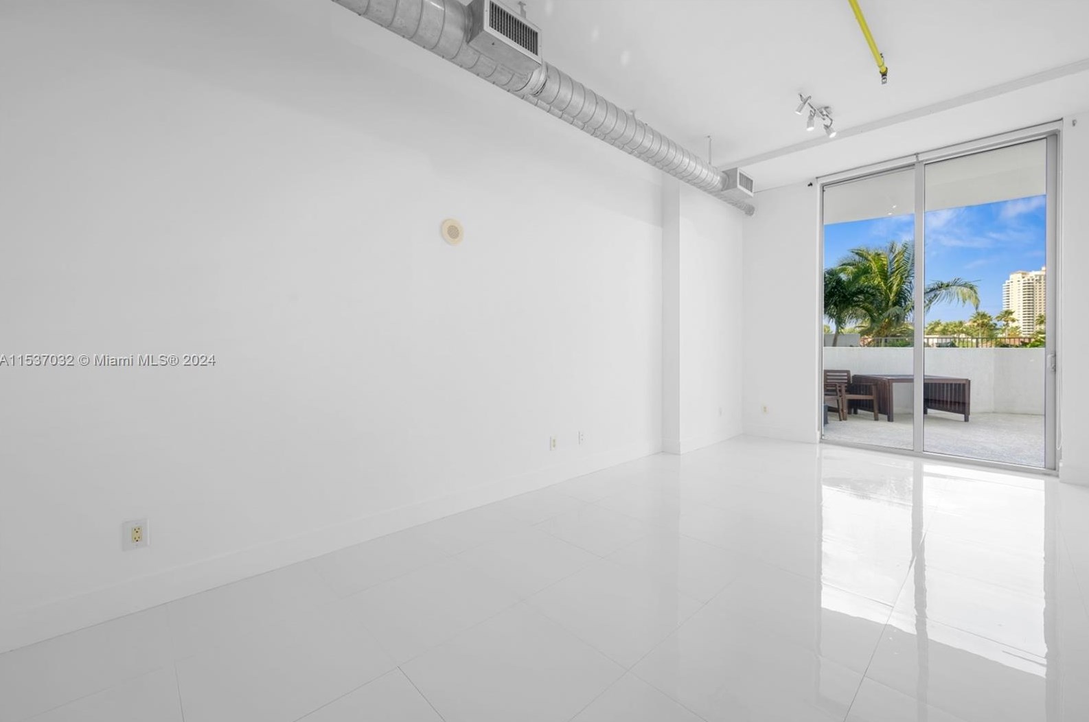3029 Ne 188th St Apt 309, Miami, FL 33180
