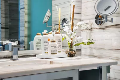 2201 Collins Ave #814, Miami Beach, FL 33139 - Photo 24