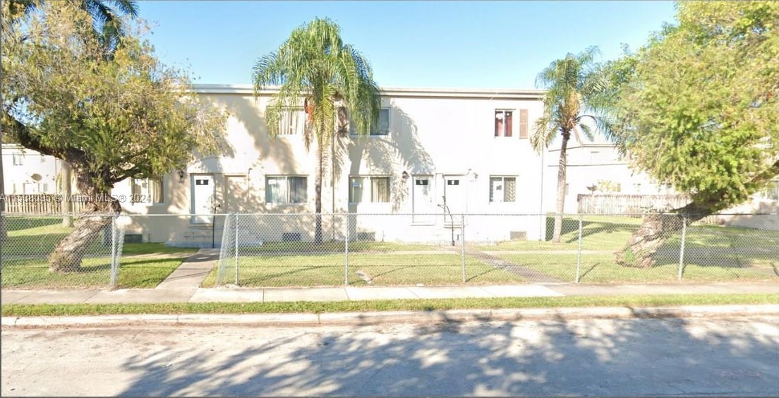 443 83rd St, Miami, FL 33138-4010