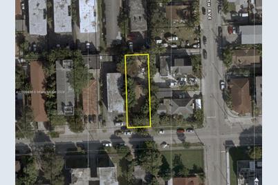 1021 NW 4th St, Miami, FL 33128 - Photo 1