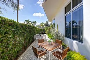 2001 Meridian Ave, Miami Beach, FL 33139 - Photo 50