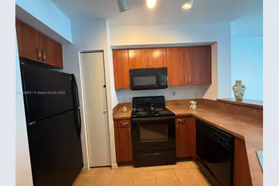 9201 Collins Ave #1023, Surfside, FL 33154 - Photo 10