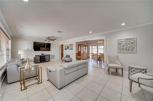 11101 Nw 18th Pl, Hollywood, FL 33026