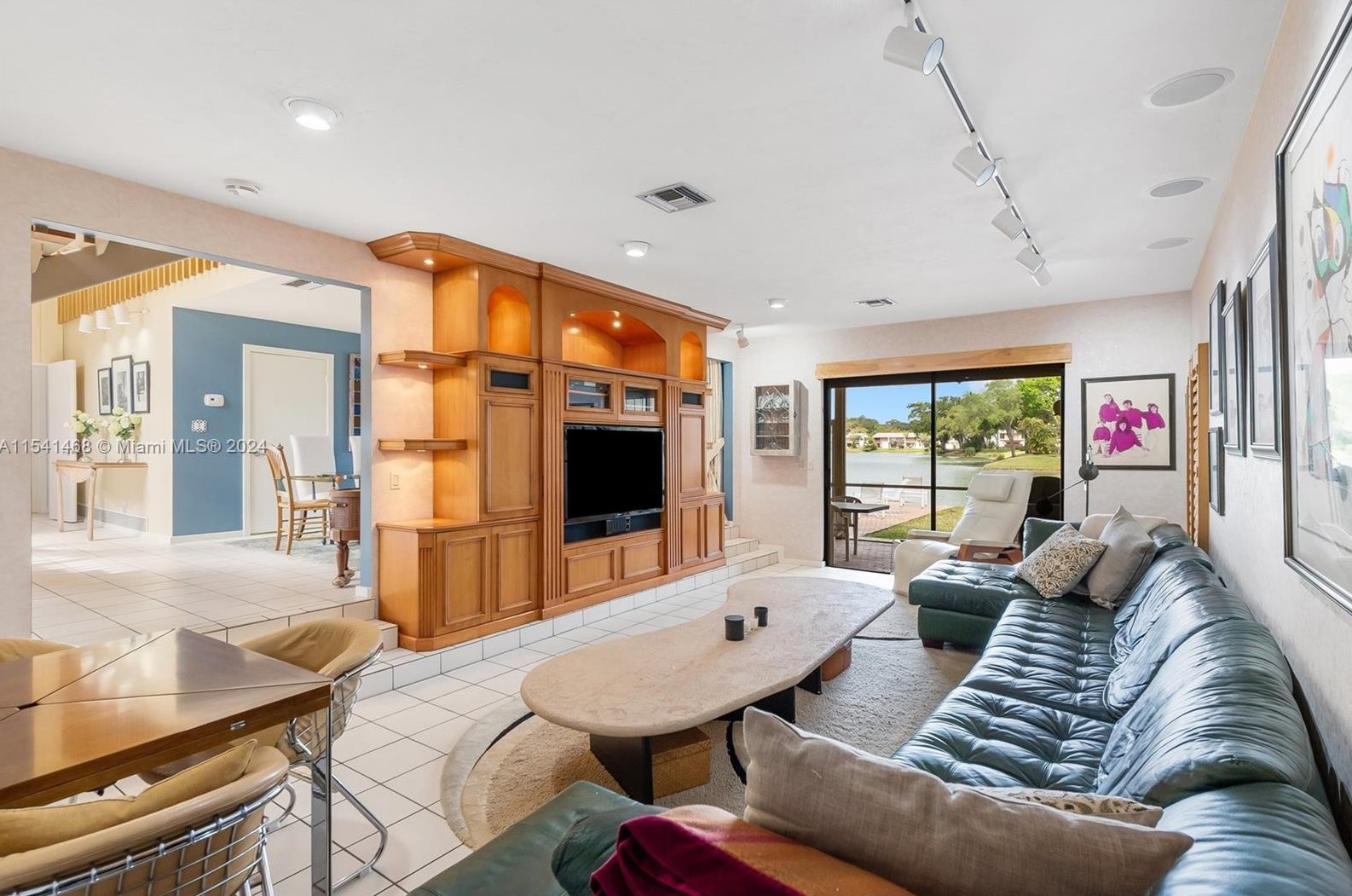 3071 35 St, Hollywood FL 33021-2627 exterior