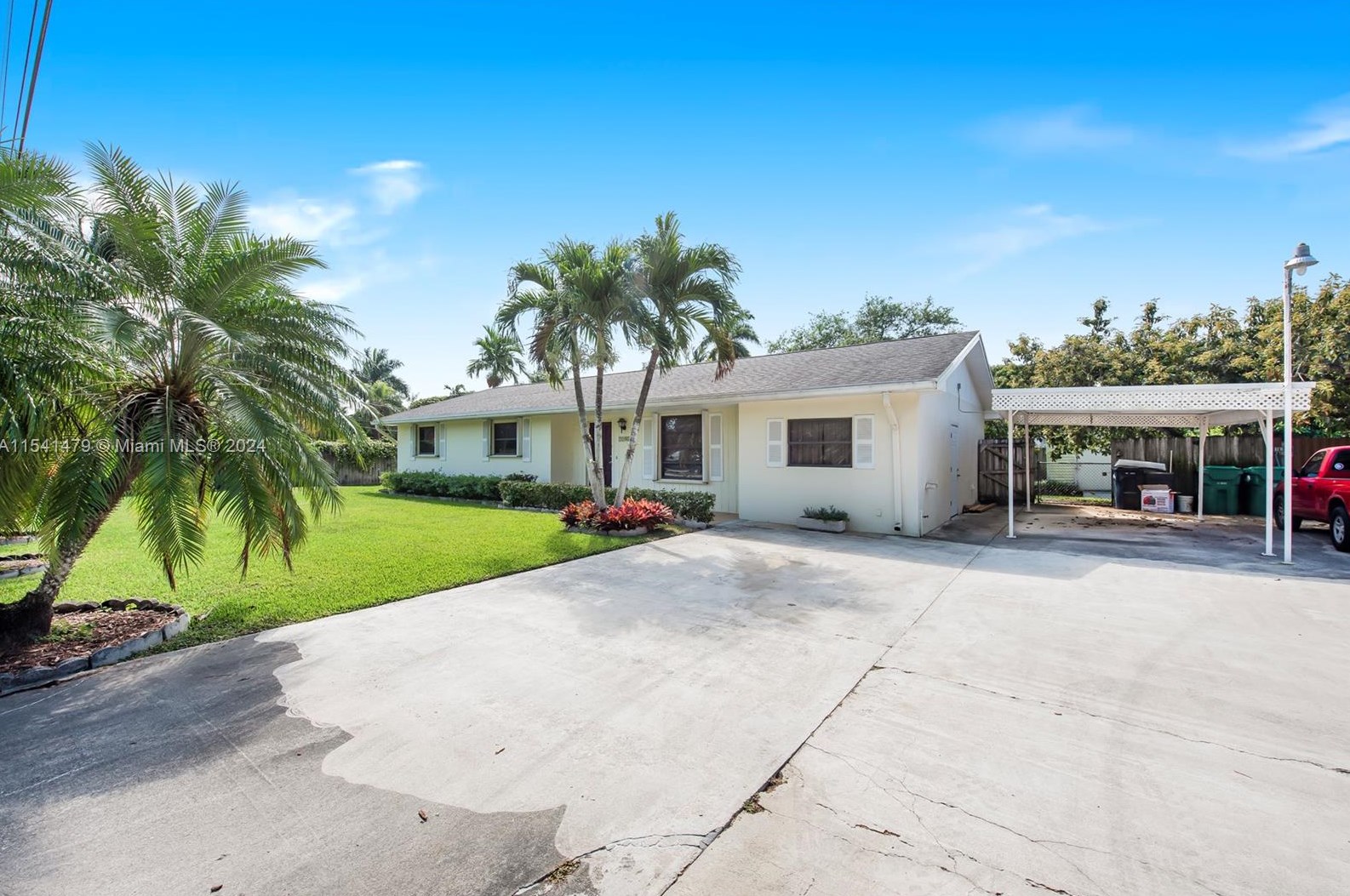 17810 175 St, Miami FL 33187-1654 exterior