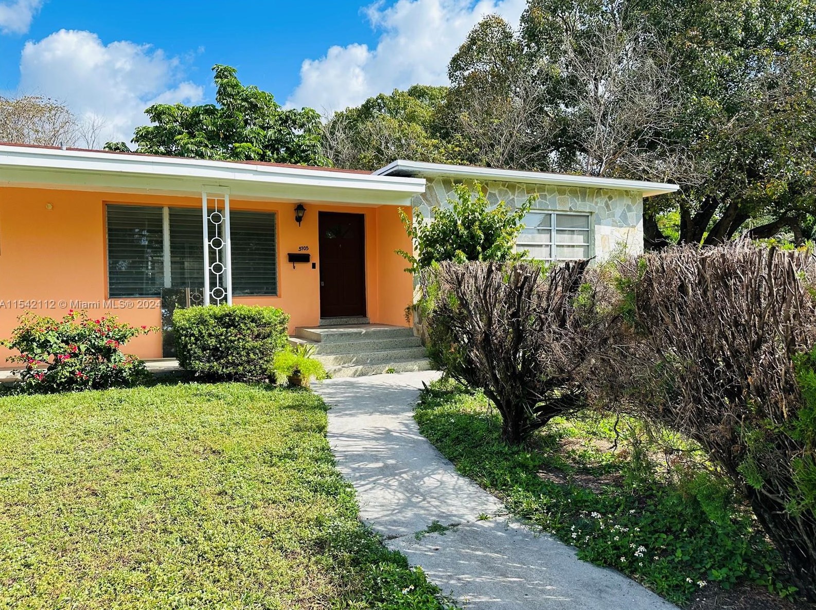 5705 Sw 39st St #n/a, Miami, FL 33155