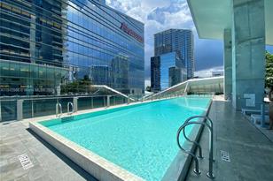 68 SE 6th St, Miami, FL 33131 - Photo 42