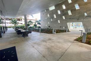 68 SE 6th St, Miami, FL 33131 - Photo 40