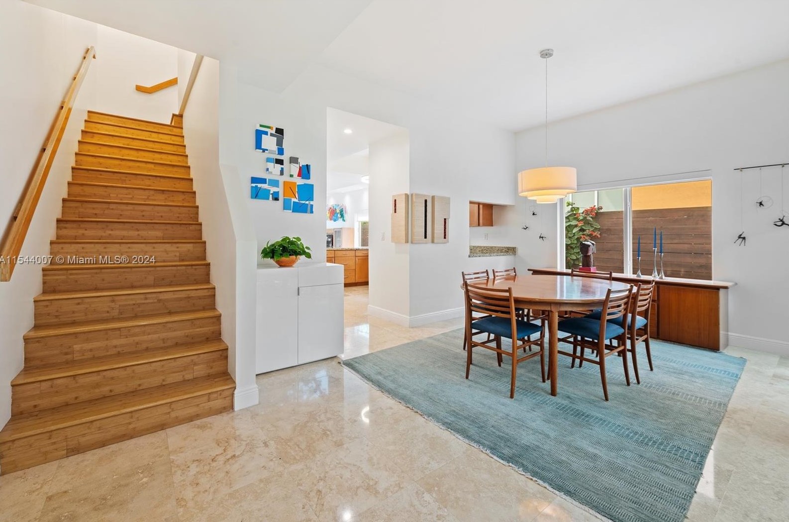 2957 Bridgeport Ave, Miami, FL 33133-3607