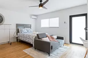 740 SW 9th St, Miami, FL 33130 - Photo 2