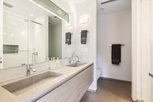 401 E Rivo Alto Dr, Miami Beach, FL 33139 - Photo 32