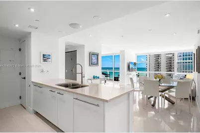 6801 Collins Ave #1206, Miami Beach, FL 33141 - Photo 6
