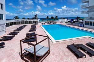 5401 Collins Ave - Photo 8