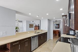 2000 Towerside Terrace, Miami, FL 33138 - Photo 18