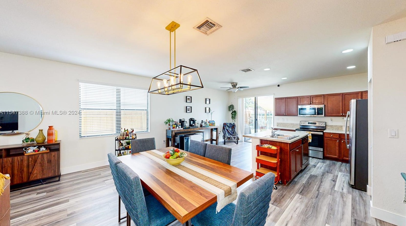 3737 Ne 2nd St, Homestead, FL 33033