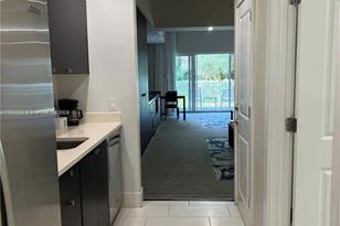 5300 Nw 87th Ave #1107, Miami, FL 33178