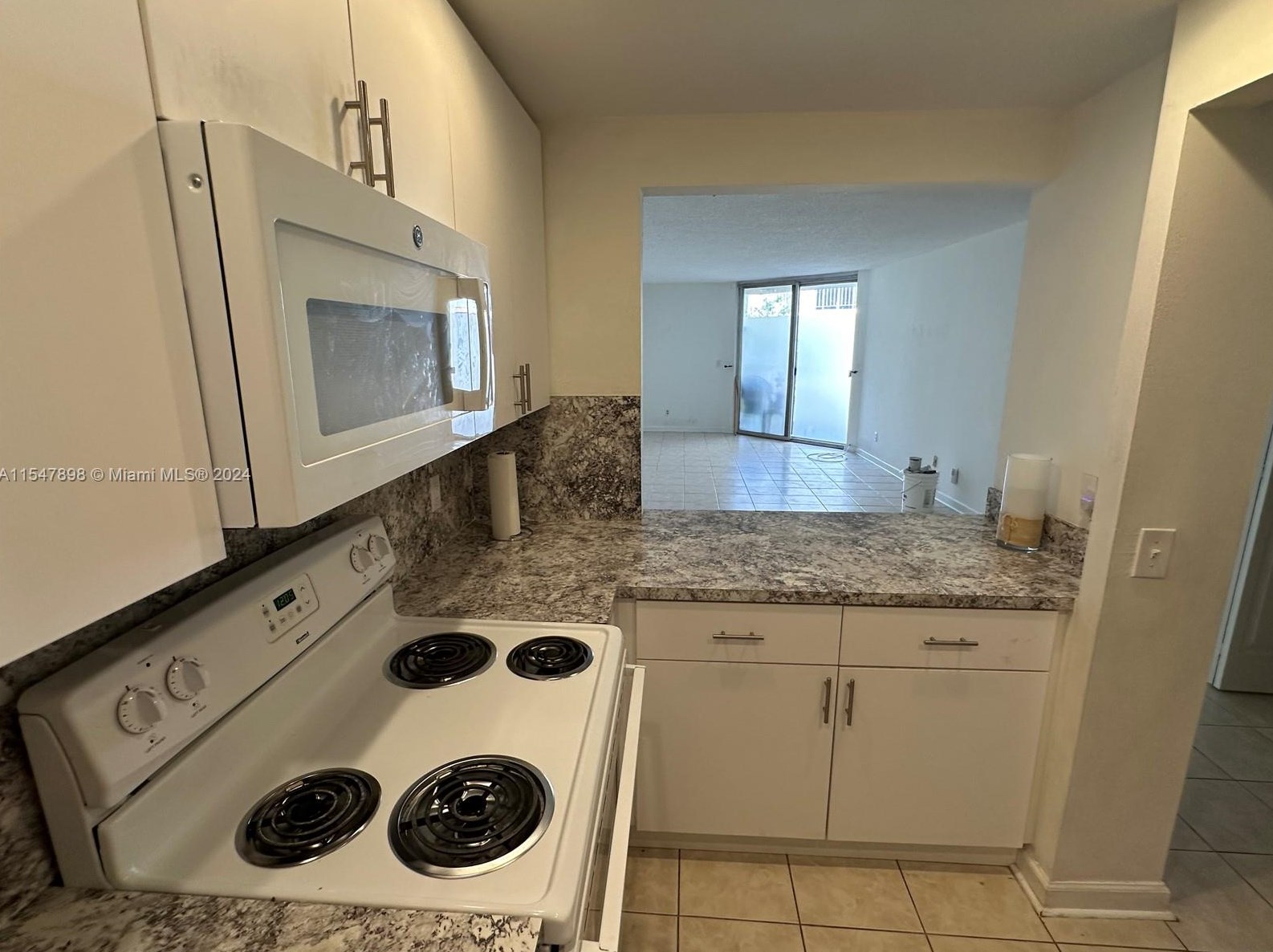 1750 W 46th St #229, Hialeah, FL 33012