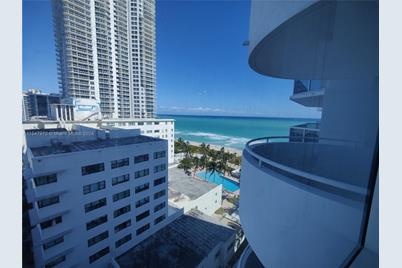 6301 Collins Ave #1407 - Photo 1