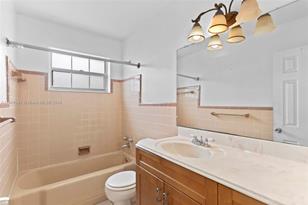 2560 NE 207th Terrace - Photo 28