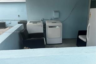 630 W 50th Pl, Hialeah, FL 33012