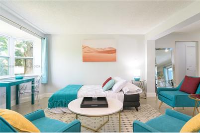 80 NW 40th St, Oakland Park, FL 33309 - Photo 16