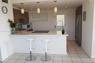 8001 Crespi Blvd - Photo 4