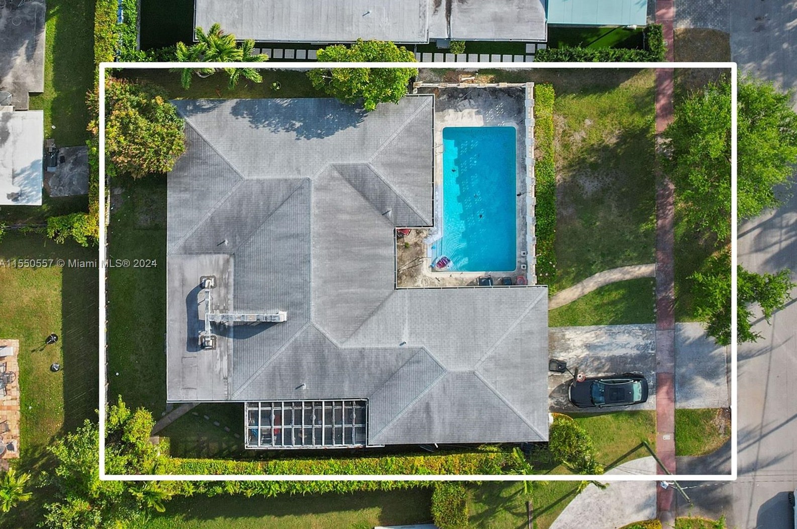 4525 Jefferson Ave, Miami Beach, FL 33140-2937