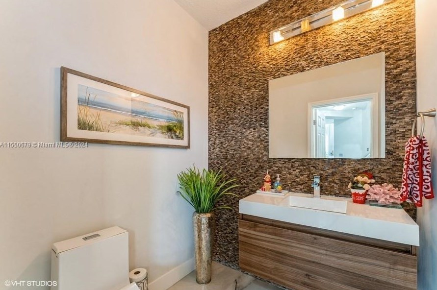 18611 41 St, Hollywood FL 33029-2769 exterior