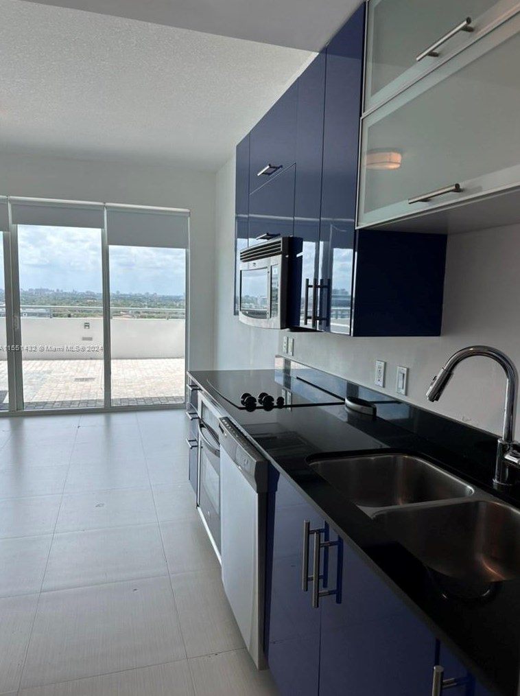 60 Sw 13th St Apt 1117, Miami, FL 33130