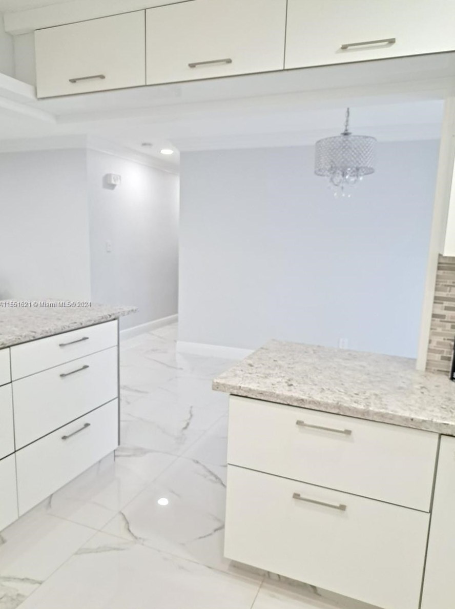 7790 Nw 42nd St, Hollywood, FL 33024