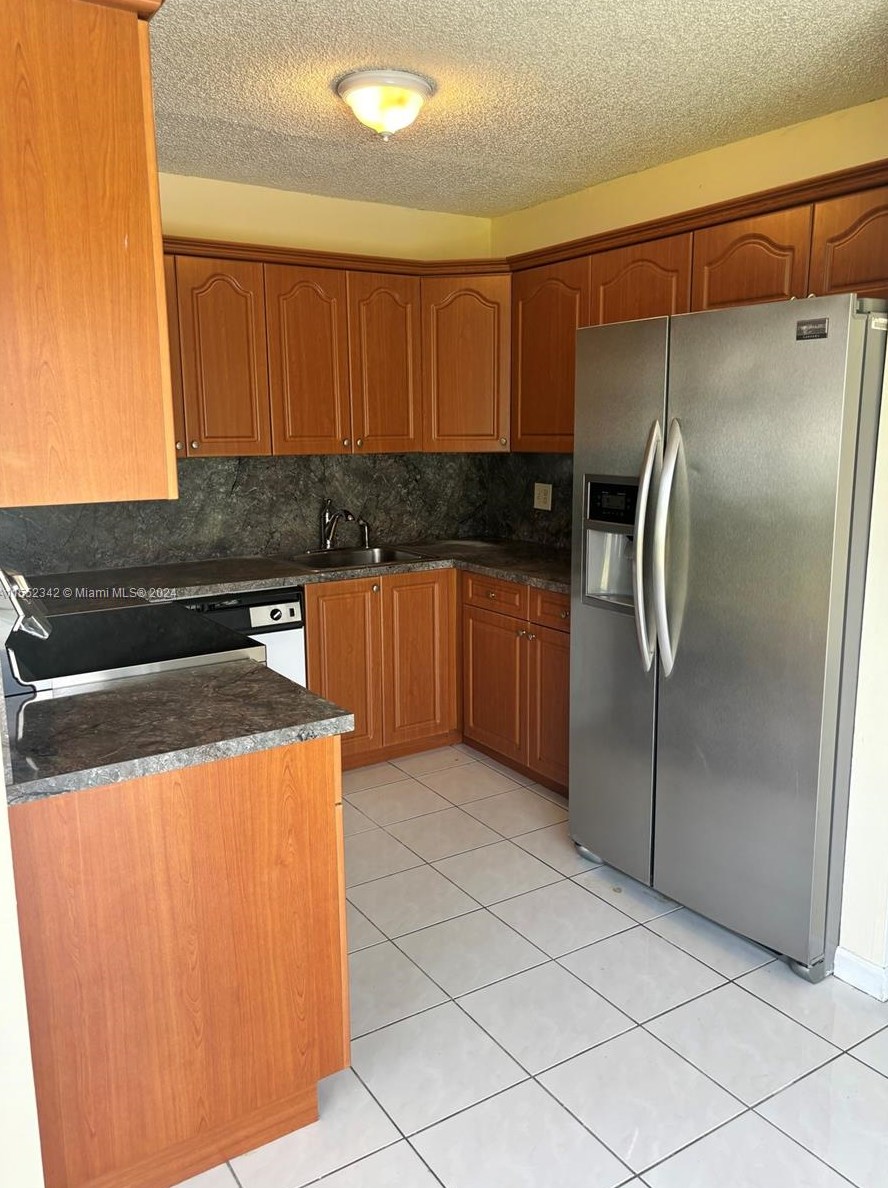 12271 205th St, Miami, FL 33177-5655
