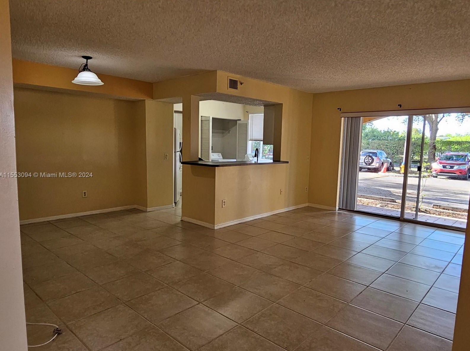 9620 2nd St, Hollywood, FL 33024-6274