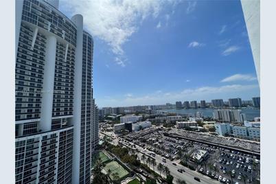 18201 Collins Ave #3405 - Photo 1
