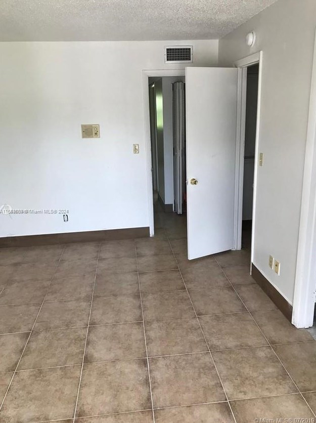 15181 Ne 6th Ave #24, Miami, FL