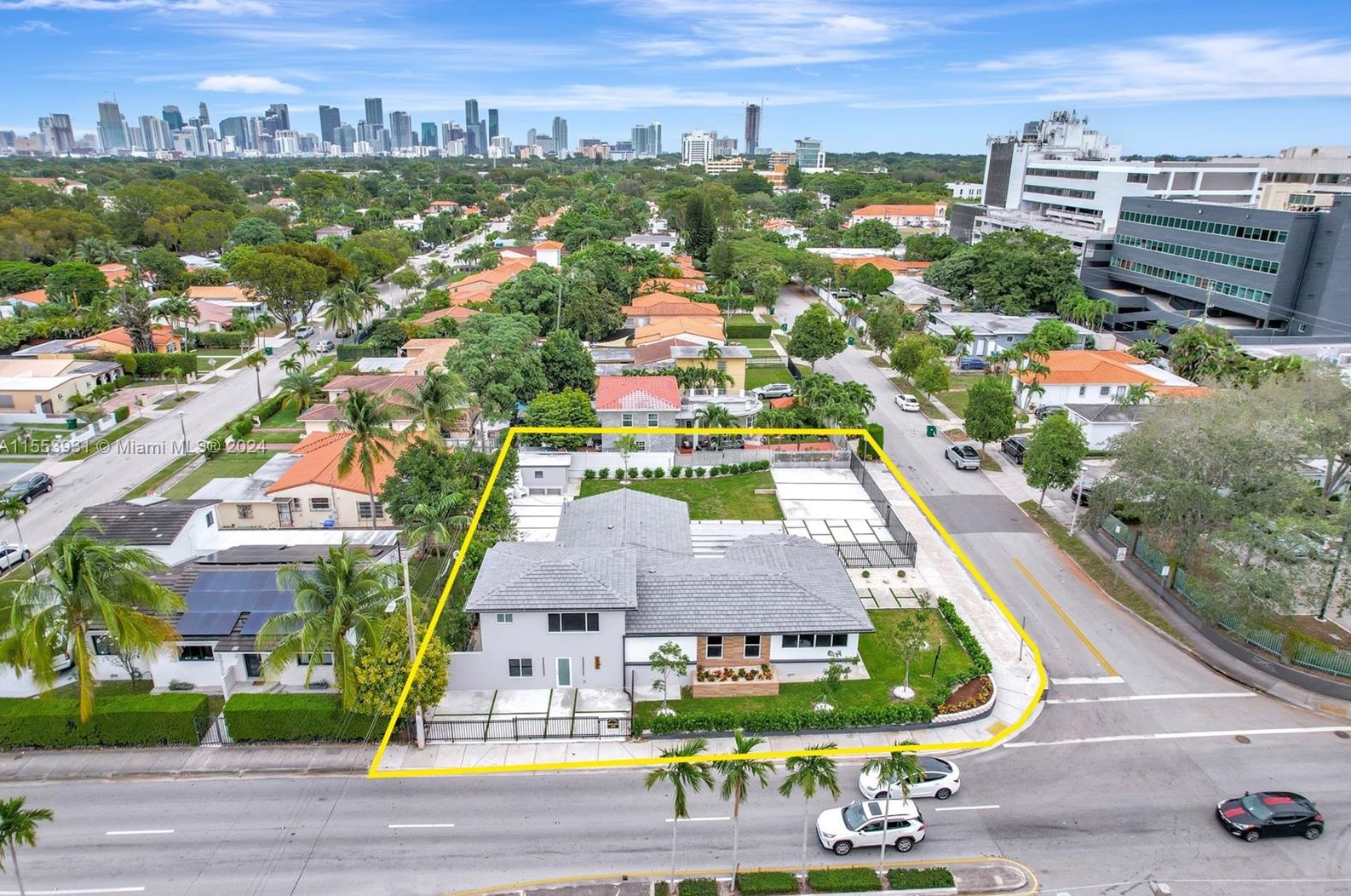 2121 22nd Ave, Miami, FL 33142-7339