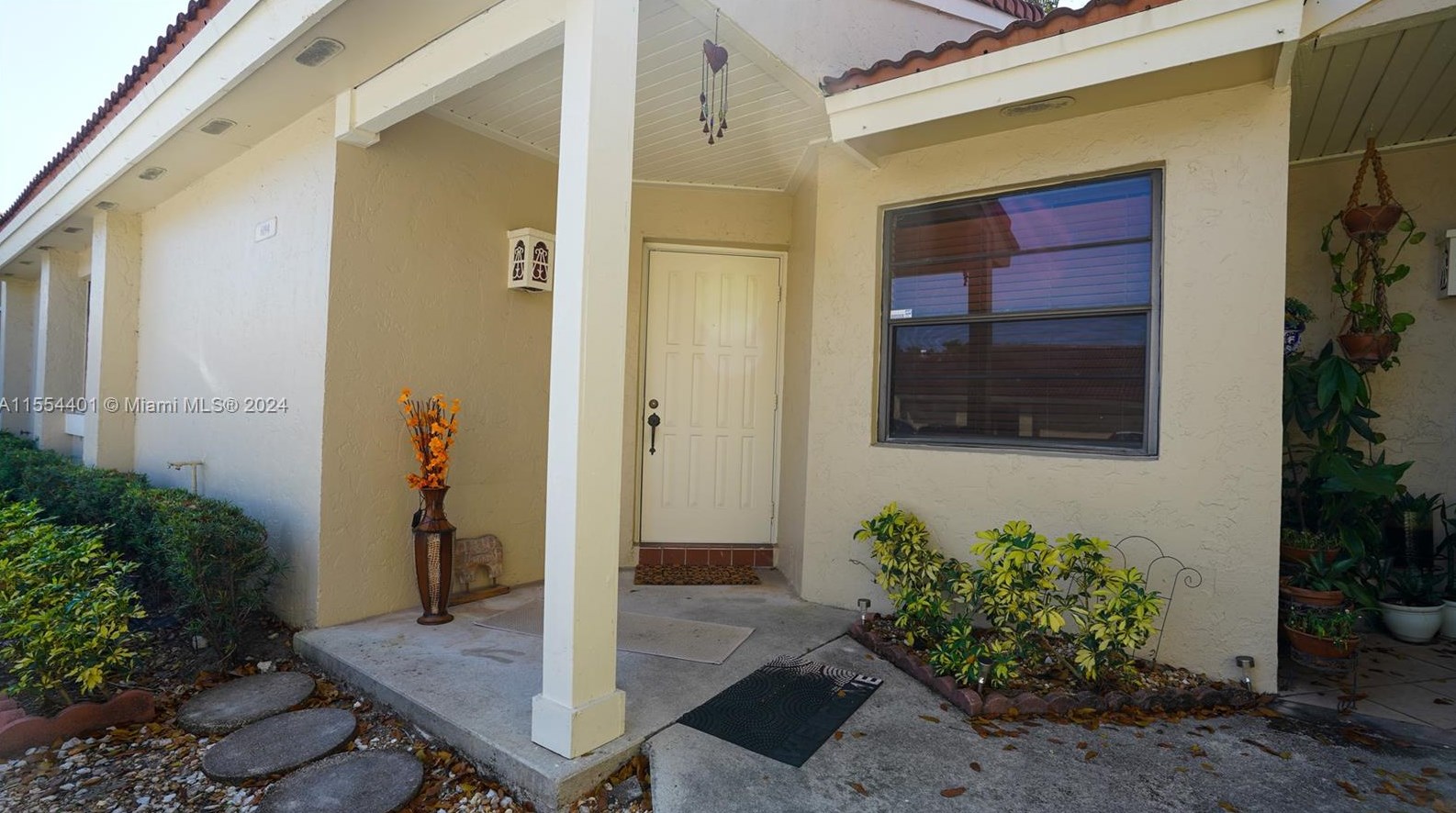 6194 Nw 170th Ln #6194, Hialeah, FL 33015