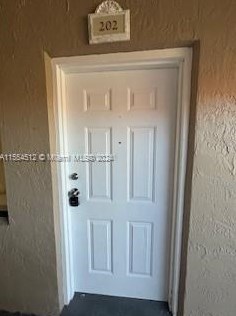 5965 W 26th Ave #202, Hialeah, FL 33016