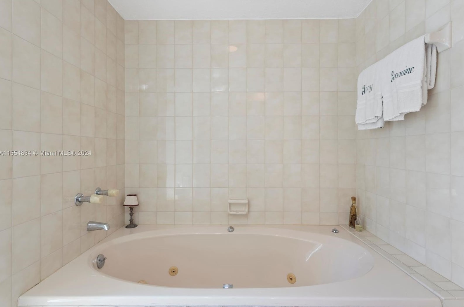 1238 98 St, Miami FL 33138-2562 exterior