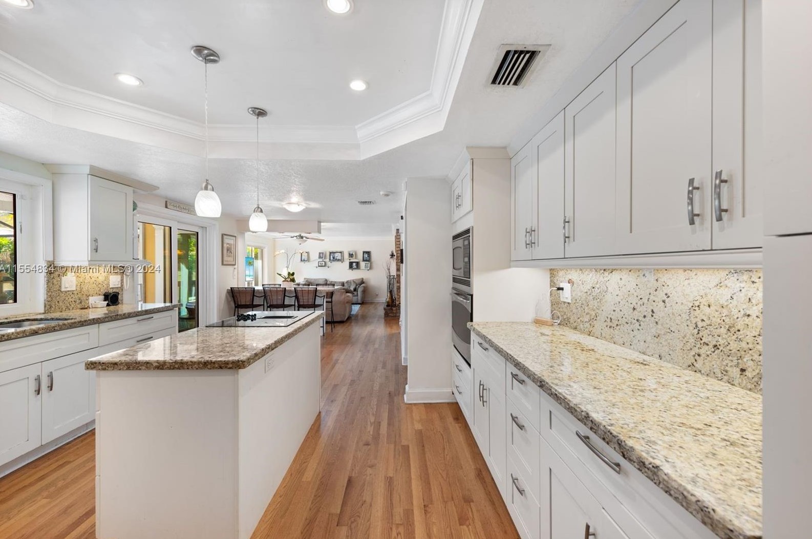 1238 98 St, Miami FL 33138-2562 exterior