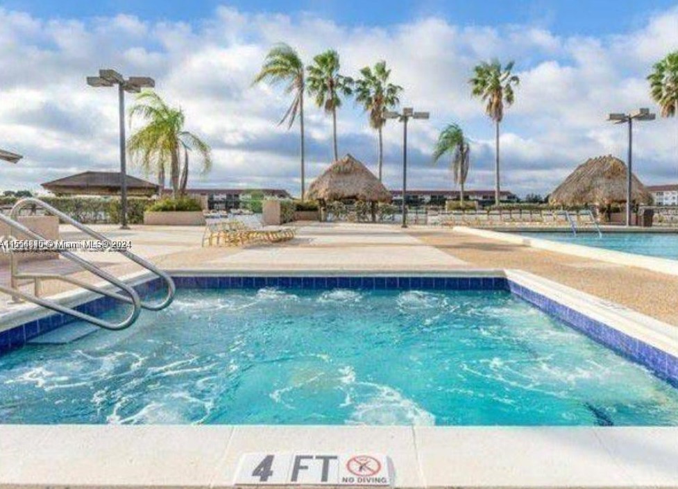 1400 Sw 124th Ter #113q, Hollywood, FL