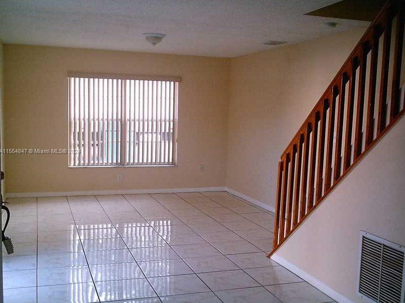 8388 Sw 23rd Ct, Hollywood, FL 33025
