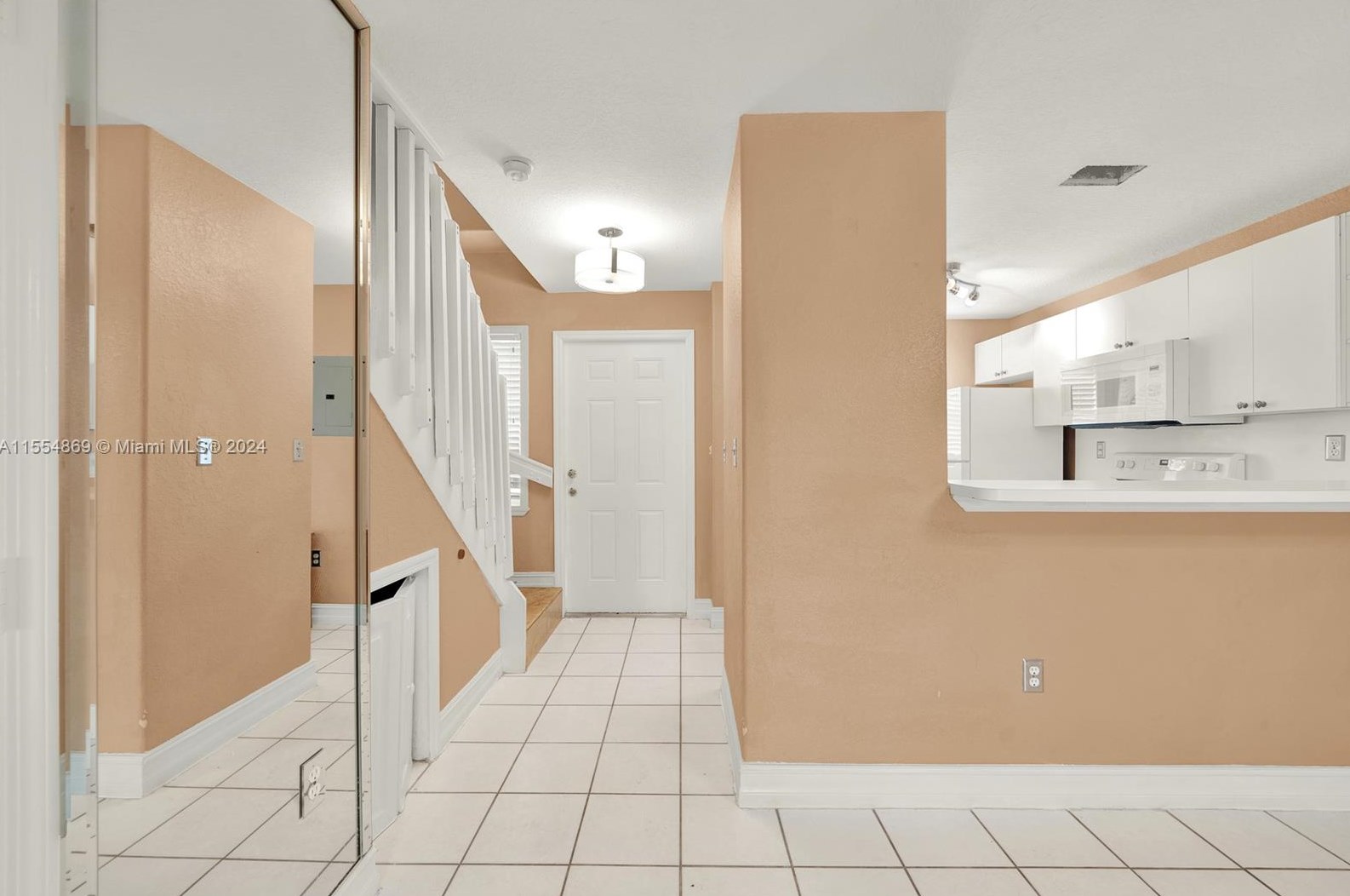 7955 Nw 8th St #7d, Miami, FL