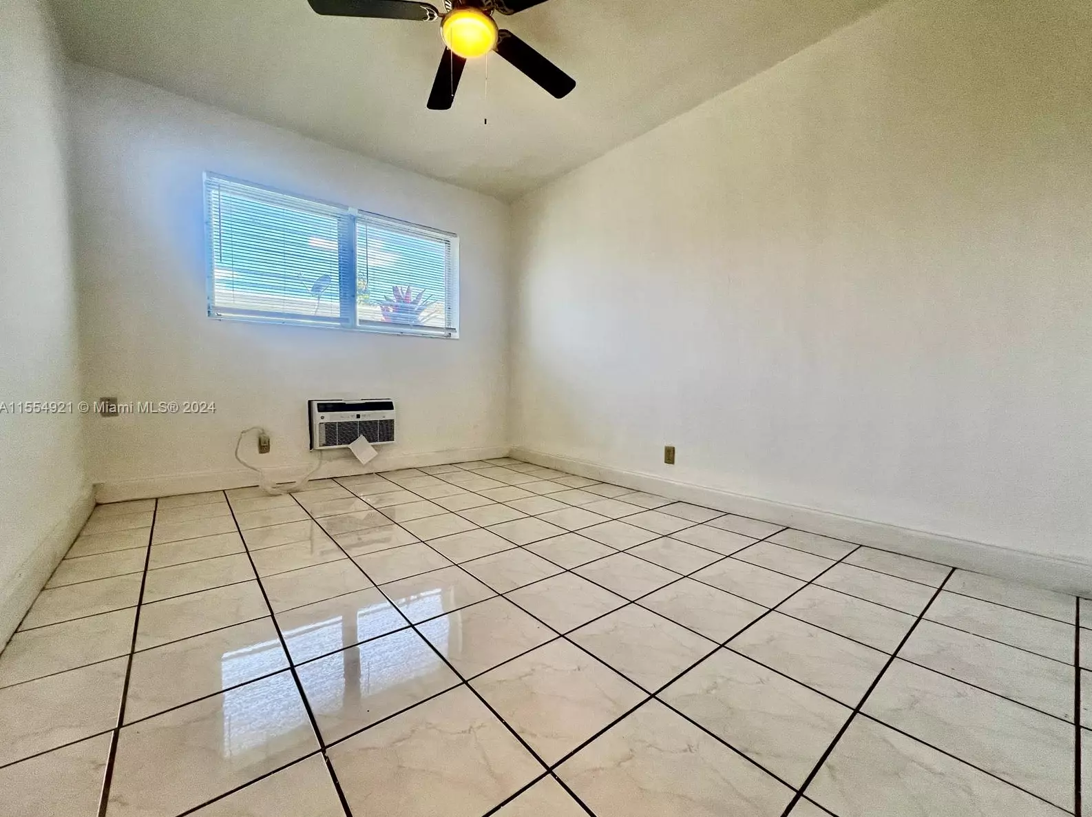 1845 Pembroke Rd, Hollywood FL 33020-6328 exterior