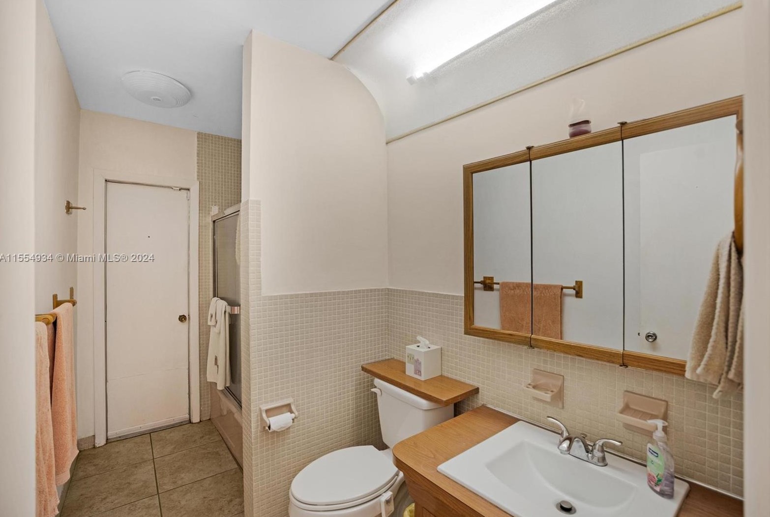 430 76th Ave, Hollywood FL 33024-1576 exterior