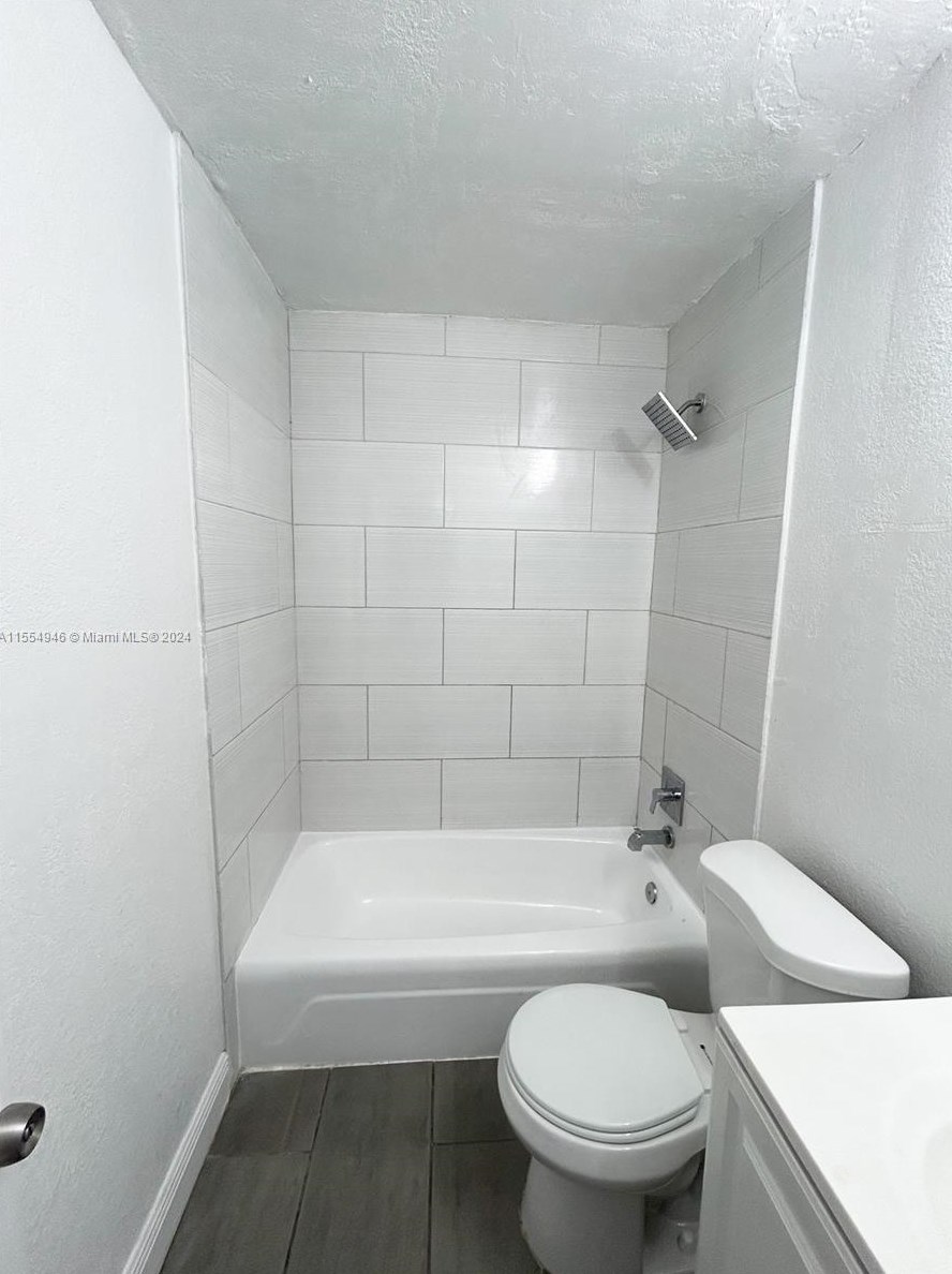 580 127th St, Miami FL 33161-4758 exterior