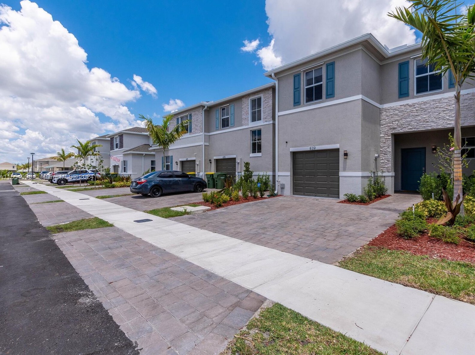 839 17th Ct, Homestead, FL 33034-3559