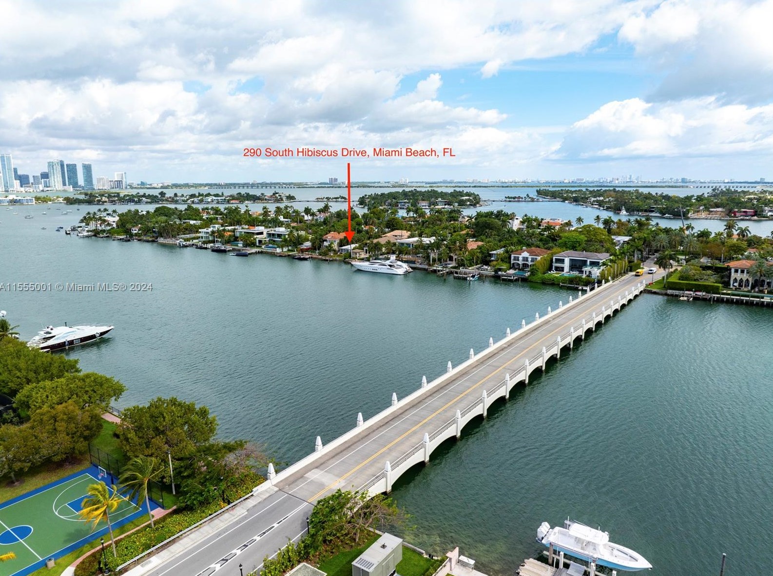 290 Hibiscus Dr, Miami FL 33181-2351 exterior