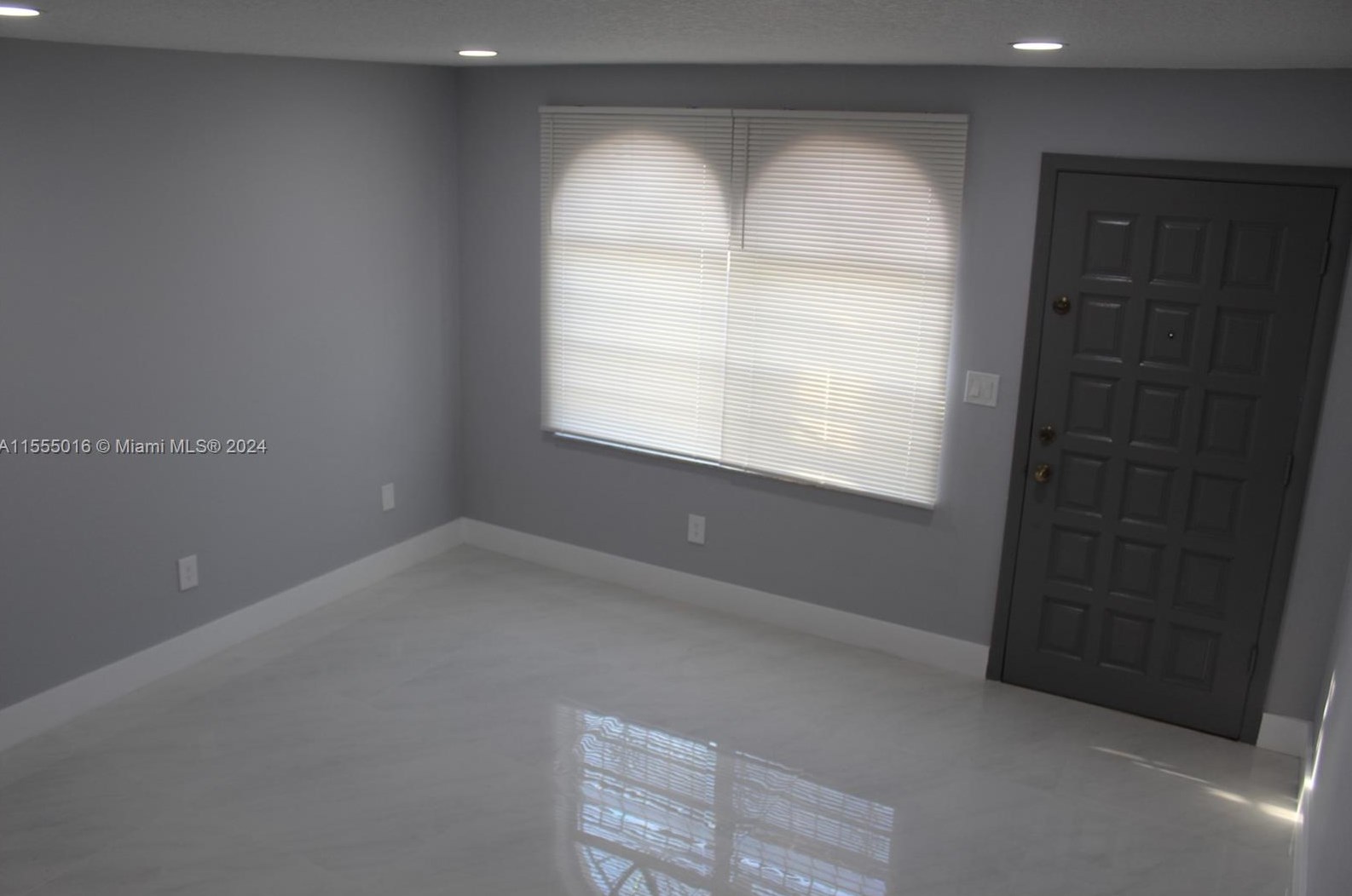 2271 W 52nd St #1-7, Hialeah, FL