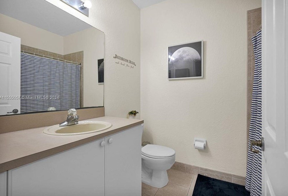 11811 137 Pl, Miami FL 33186-7223 exterior