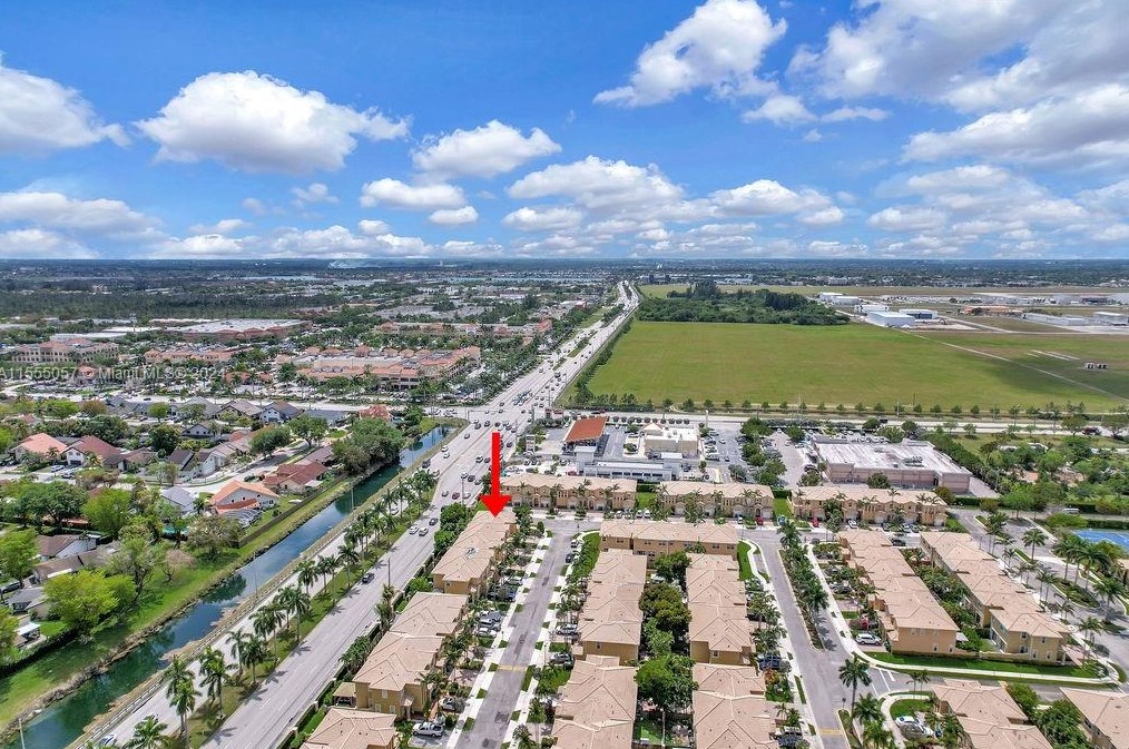 11811 137 Pl, Miami FL 33186-7223 exterior